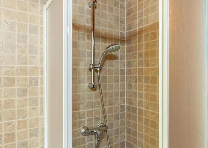 Villaggio Anemone - Castagno * Capanne di Sillano