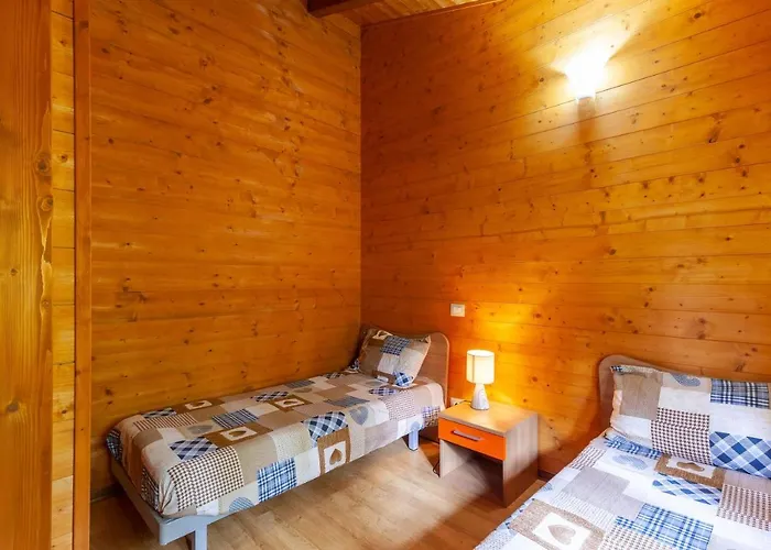 別荘 Villaggio Anemone - Castagno