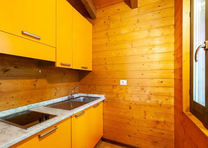 別荘 Villaggio Anemone - Castagno *